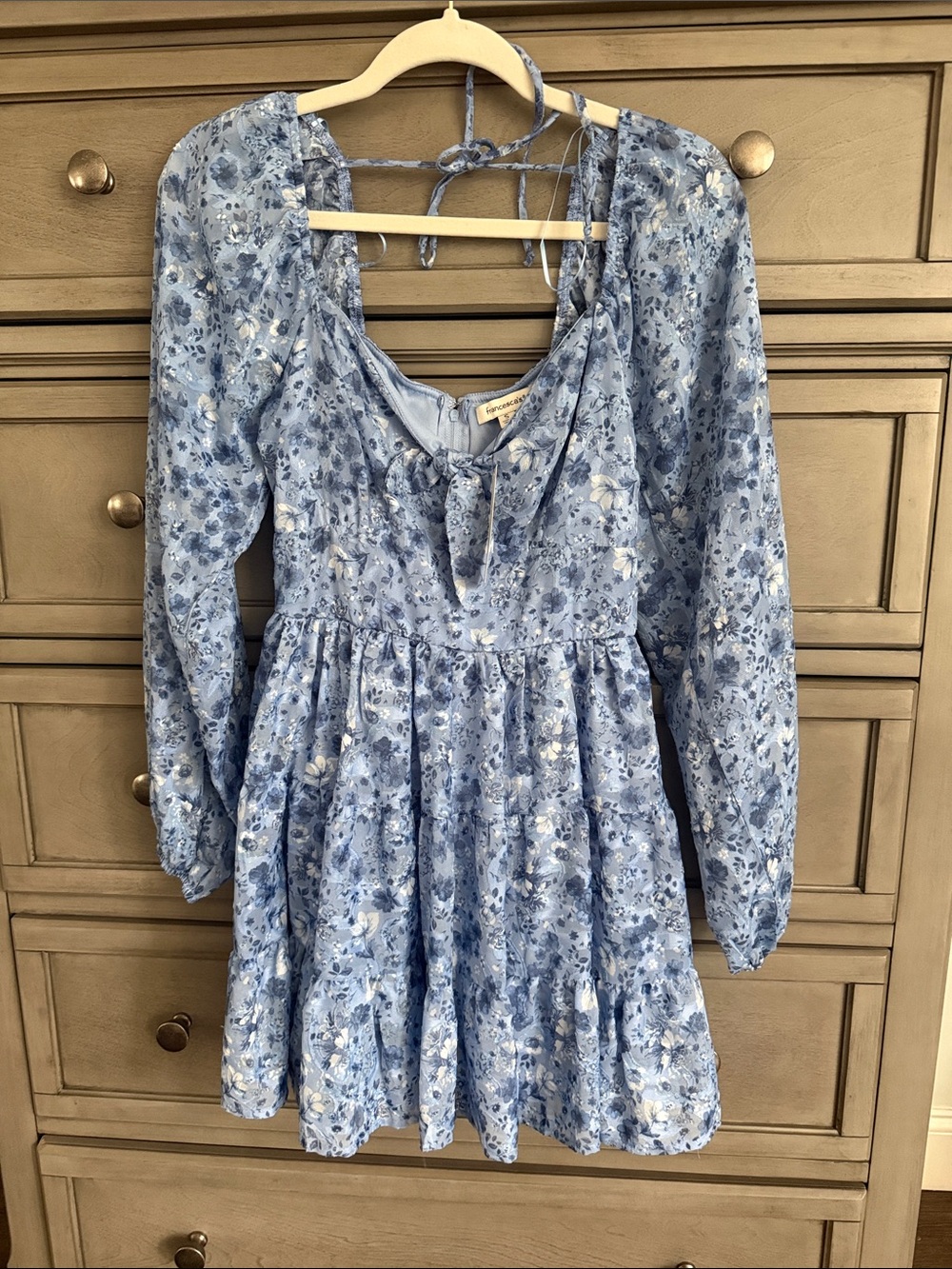 Francesca’s NWT Blue Floral Long-Sleeve Mini Dress size Small